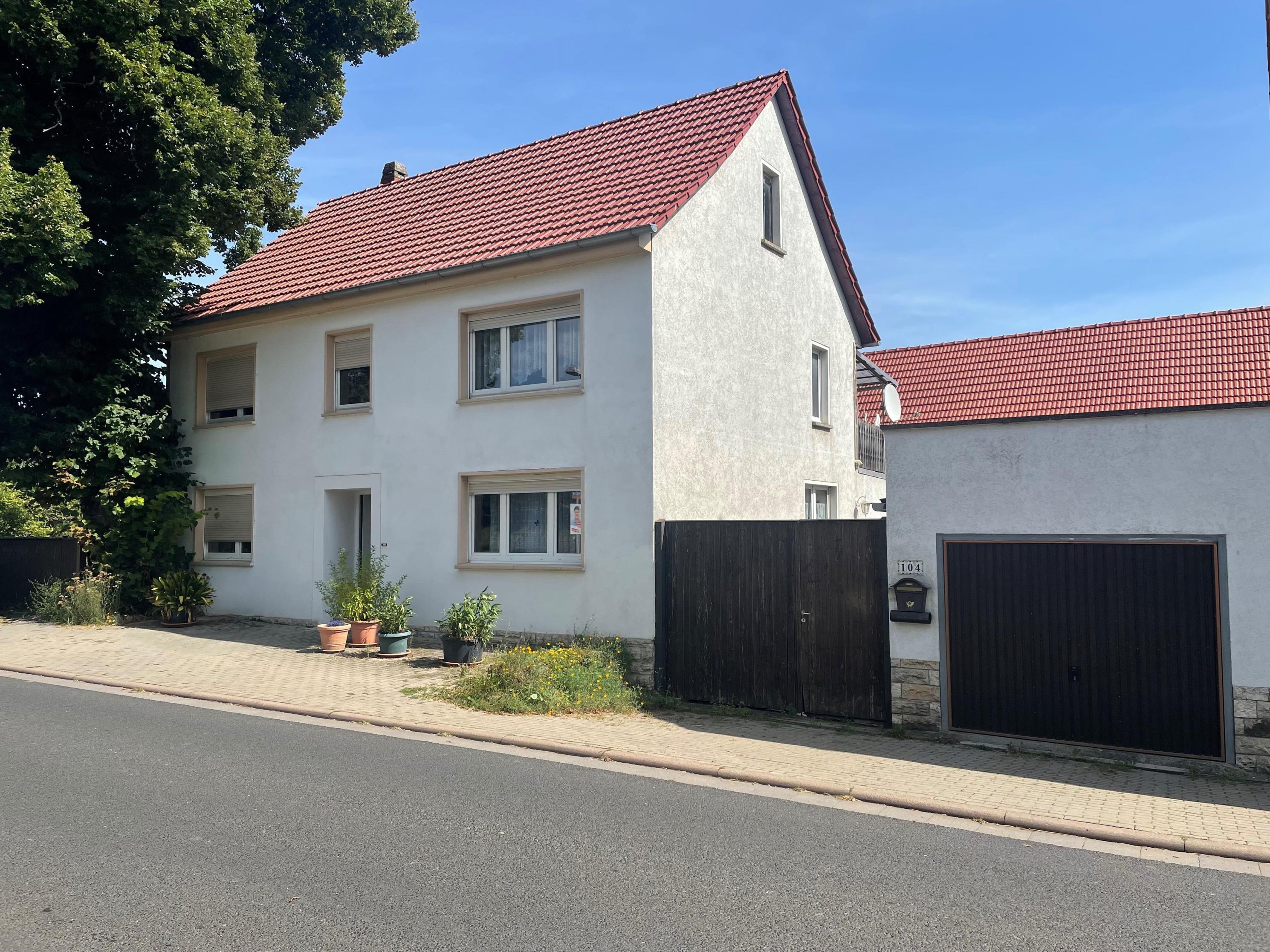 Einfamilienhaus zum Kauf 212.000 € 5 Zimmer 108 m²<br/>Wohnfläche 450 m²<br/>Grundstück Burgtonna Tonna 99958