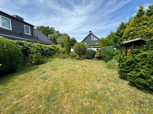 Einfamilienhaus zum Kauf 479.000 € 9 Zimmer 150 m² 822 m² Grundstück frei ab sofort Pinneberg 25421