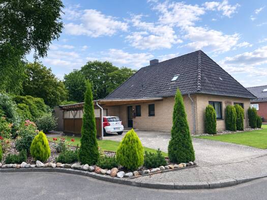Einfamilienhaus zum Kauf 269.000 € 4 Zimmer 105 m² 867 m² Grundstück Westerstede 26655