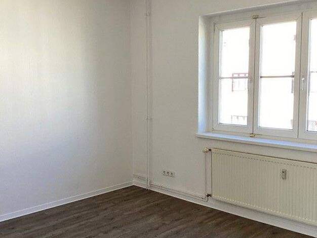 Wohnung zur Miete 346 € 2 Zimmer 53,2 m² 2. Geschoss frei ab 13.12.2025 Zetkinstr. 7 Cracau Magdeburg 39114