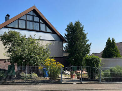 Einfamilienhaus zum Kauf 399.000 € 7 Zimmer 205 m² 826 m² Grundstück Dunningen Dunningen 78655