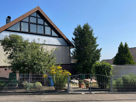Einfamilienhaus zum Kauf 399.000 € 7 Zimmer 205 m² 826 m² Grundstück Dunningen Dunningen 78655