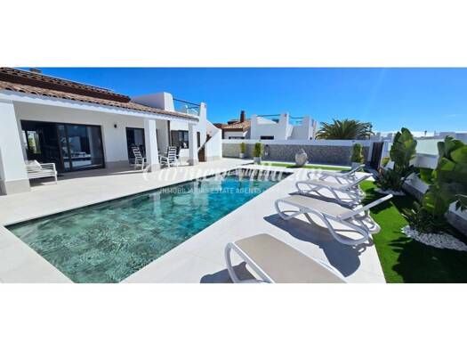 Chalet zum Kauf 795.000 € 3 Zimmer 146 m² 695 m² Grundstück Antigua 35610