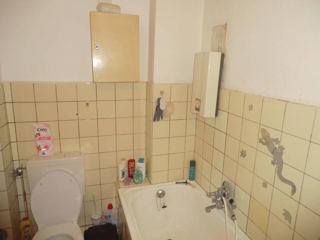 Property thumbnail 7