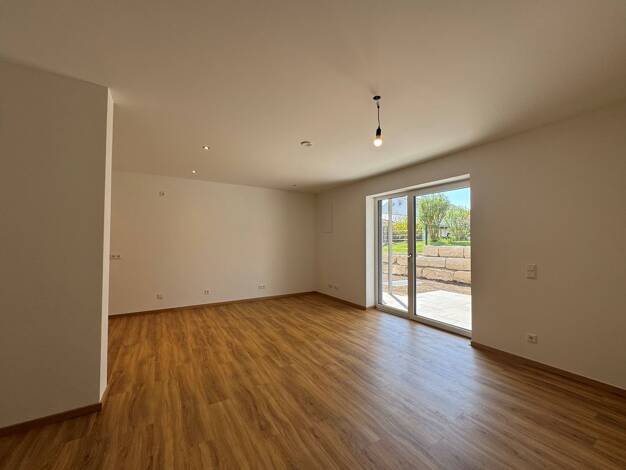 Wohnung zum Kauf - Erstbezug provisionsfrei 705.000 € 4 Zimmer 94,4 m² EG frei ab sofort Traunstein Traunstein 83278