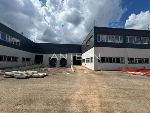 Lagerhalle zur Miete - Erstbezug 324 m² Lagerfläche Lierenfeld Düsseldorf 40231