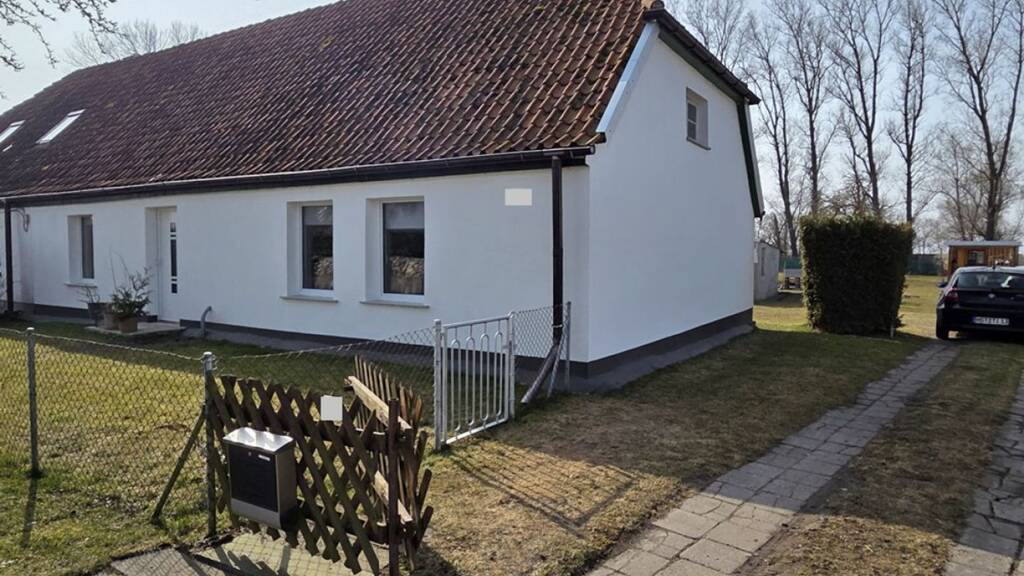 Doppelhaushälfte zum Kauf 169.000 € 3 Zimmer 83 m² 2.943 m² Grundstück Günz Altenpleen 18445