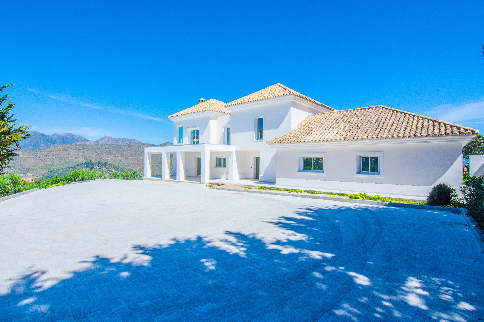 Villa zum Kauf 2.400.000 € 5 Zimmer 573 m²<br/>Wohnfläche 2.852 m²<br/>Grundstück Marbella 29600