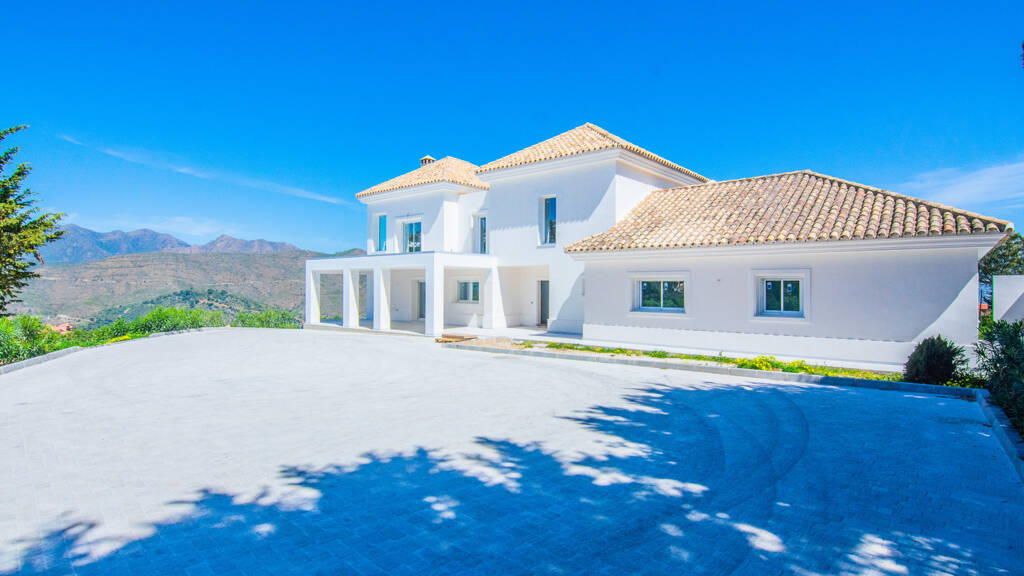 Villa zum Kauf provisionsfrei 2.400.000 € 5 Zimmer 573 m² 2.852 m² Grundstück Marbella 29600