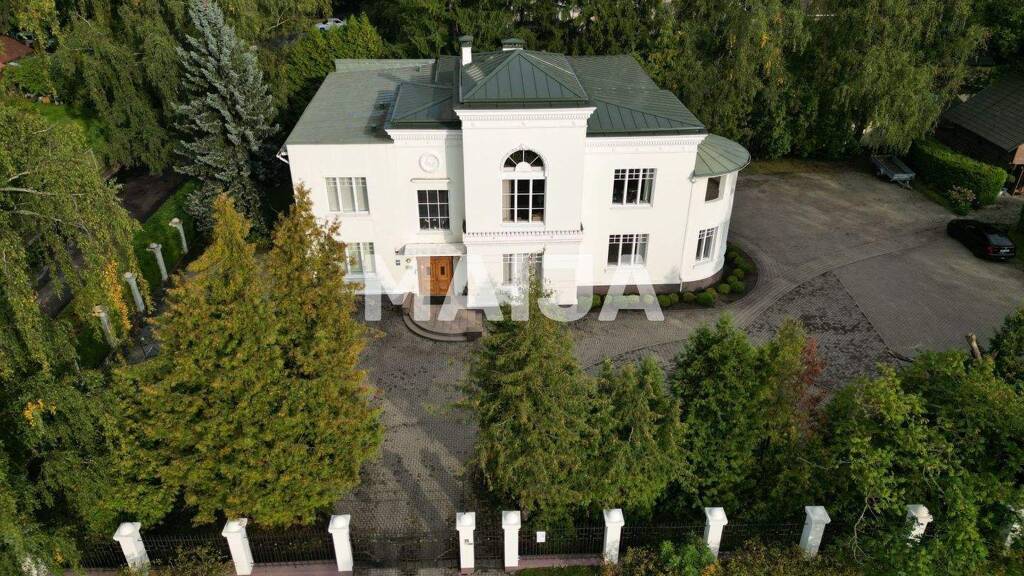 Villa zum Kauf 1.250.000 € 21 Zimmer 500 m² 3.000 m² Grundstück Jurmalas gatve 69 Riga 1029