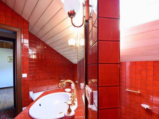 Haus zum Kauf 5 Zimmer 253 m² Neumarkt 39044