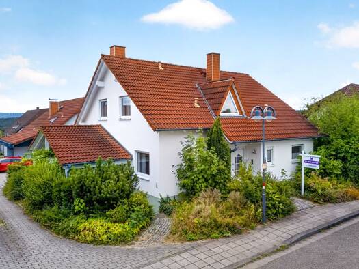 Einfamilienhaus zum Kauf 695.000 € 7 Zimmer 172 m² 519 m² Grundstück Schöllbronn Ettlingen 76275