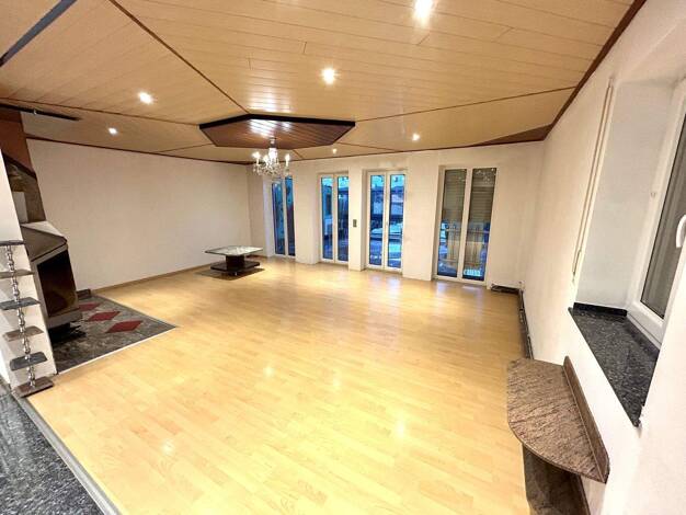 Doppelhaushälfte zum Kauf 440.000 € 7 Zimmer 153 m² 320 m² Grundstück Dinkelsbühl 91550