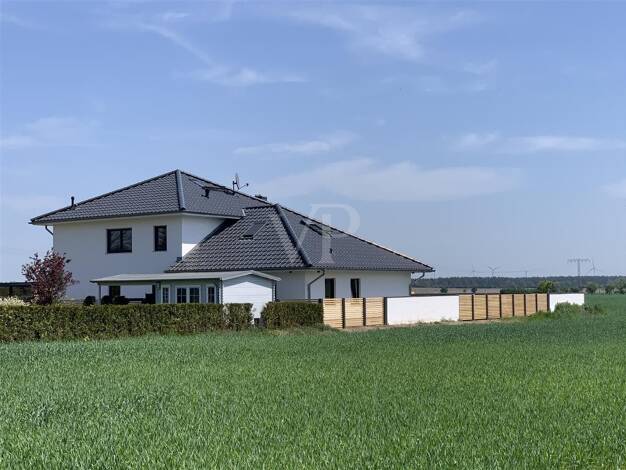 Einfamilienhaus zur Miete 3.000 € 7 Zimmer 240 m² 1.473 m² Grundstück Klarahöh Ahrensfelde 16356