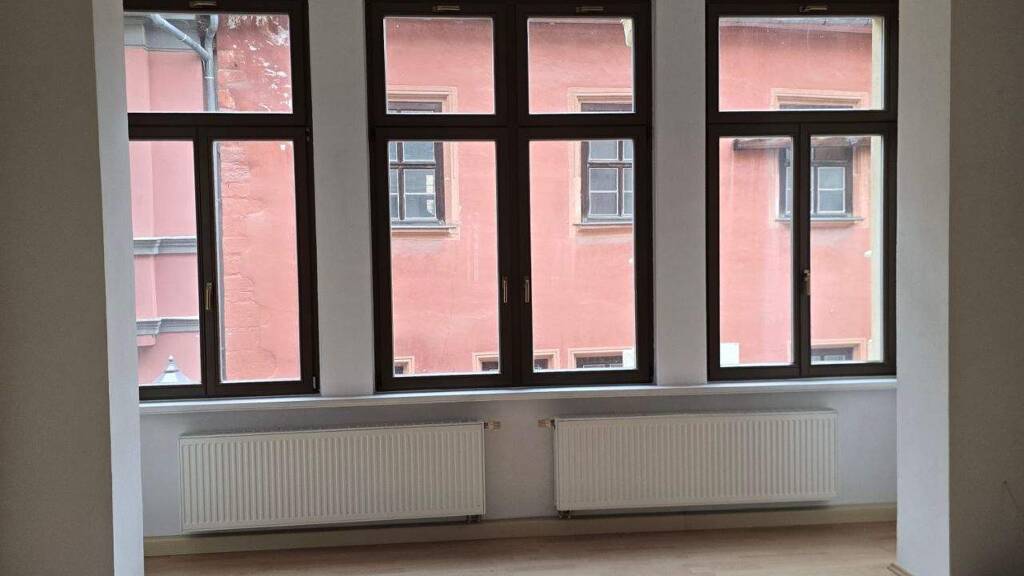 WG-Zimmer zur Miete 949 € 3 Zimmer 105 m² 1. Geschoss frei ab sofort Altstadt Halle (Saale) 06108
