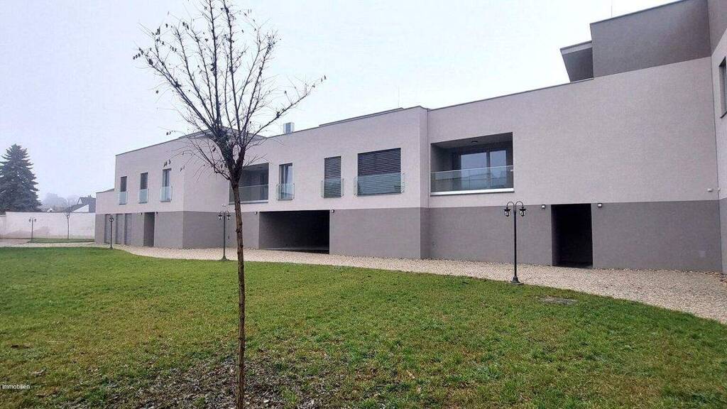 Terrassenwohnung zum Kauf - Erstbezug 495.000 € 4 Zimmer 103 m² frei ab sofort Münichsthal 2122