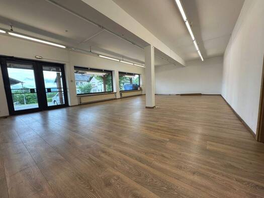 Laden zur Miete 1.750 € Böbrach 94255