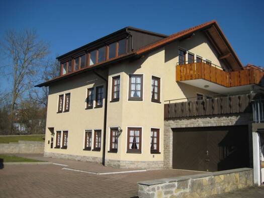 Penthouse zur Miete 1.030 € 3,5 Zimmer 113 m² Geschoss 2/3 frei ab sofort Igersheim 97999