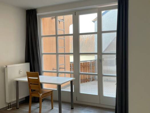 Wohnung zur Miete 395 € 1 Zimmer 30 m² 2. Geschoss frei ab 01.10.2026 Amberg Amberg 92224