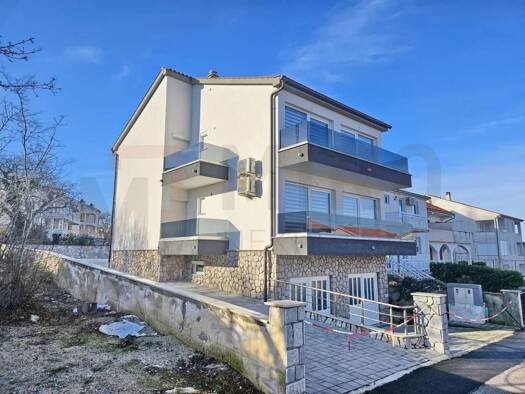 Haus zum Kauf 675.000 € 9 Zimmer 336 m² Njivice Njivice