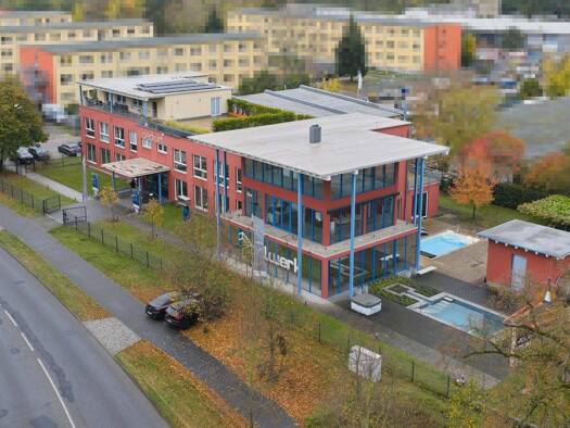 Sonstiges zum Kauf als Kapitalanlage geeignet 2.590.000 € 28 Zimmer 1.264,3 m² 3.240 m² Grundstück Hennigsdorf 16761