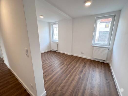 WG-Zimmer zur Miete 680 € 3 Zimmer 70 m² frei ab sofort Langewiesen 98693