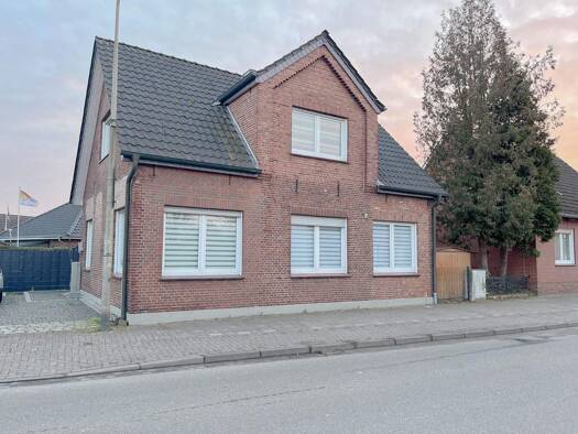 Einfamilienhaus zum Kauf 249.000 € 4 Zimmer 165 m² 330 m² Grundstück Schüttorf 48465