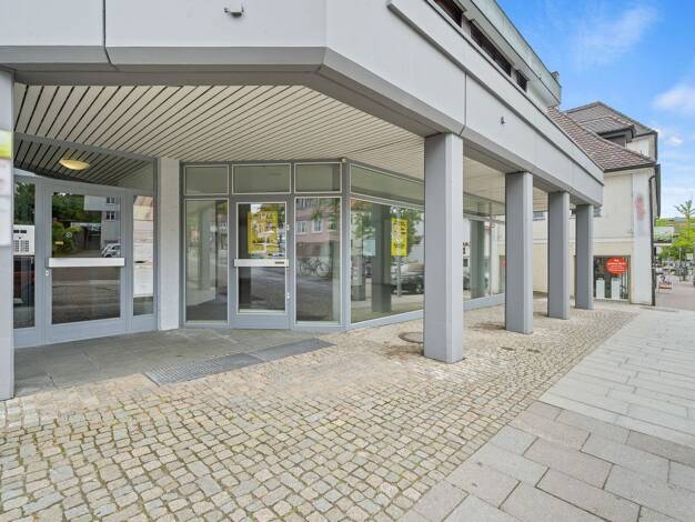 Laden zum Kauf 369.900 € 3 Zimmer 180,6 m² Verkaufsfläche Laupheim 88471