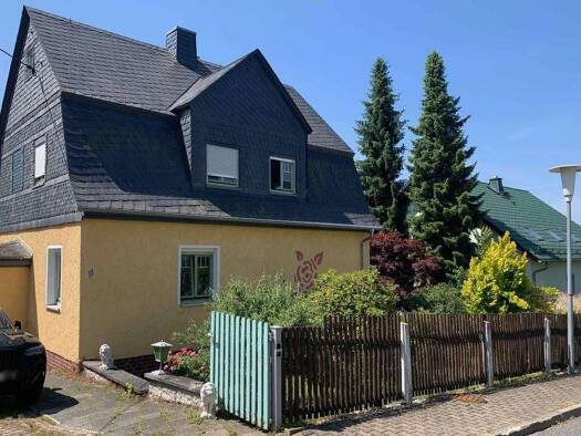 Einfamilienhaus zur Miete 1.200 € 5 Zimmer 120 m² 1.000 m² Grundstück frei ab sofort Karl-Marx-Strasse 11 Niederwiesa 09577