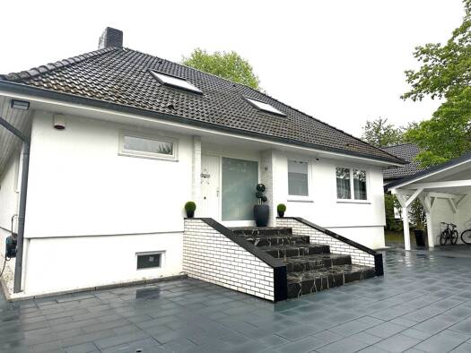 Einfamilienhaus zum Kauf 1.290.000 € 6 Zimmer 170 m² 930 m² Grundstück Poppenbüttel Hamburg 22399