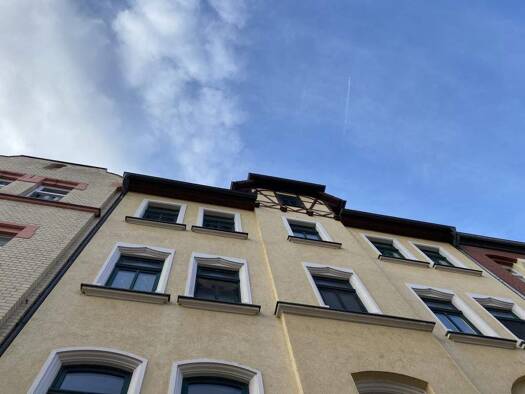 Wohnung zur Miete 390 € 2 Zimmer 60,1 m² 4. Geschoss Uhlandstraße 3 Weißenfels 06667