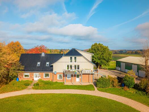 Bauernhaus zum Kauf 1.450.000 € 12 Zimmer 320 m² 44.604 m² Grundstück frei ab sofort Schönhorst Schönkirchen 24232