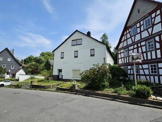 Haus zum Kauf 195.000 € 9 Zimmer 192 m² 1.820 m² Grundstück frei ab sofort Waltersdorf Rödental 96472