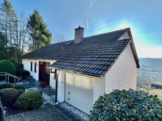 Einfamilienhaus zum Kauf 455.000 € 7 Zimmer 186 m² 559 m² Grundstück Siegen 57072