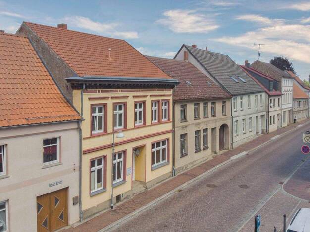 Büro zum Kauf 1.096 € 218 m² Bürofläche Große Straße 27 Penzlin 17217