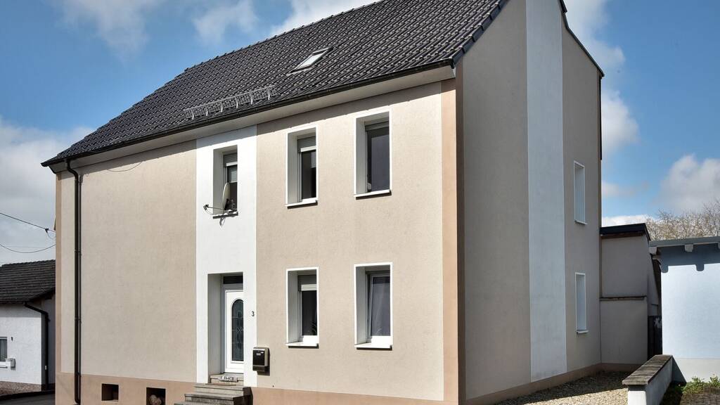 Einfamilienhaus zum Kauf 165.000 € 6 Zimmer 150 m² 180 m² Grundstück Hauptstraße 3 Mackenrodt 55758