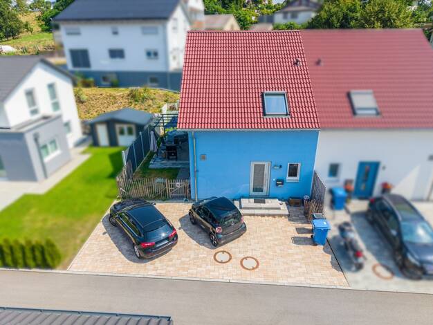 Doppelhaushälfte zum Kauf 459.900 € 4,5 Zimmer 116,2 m² 239 m² Grundstück Bihlafingen Laupheim- Bihlafingen 88471