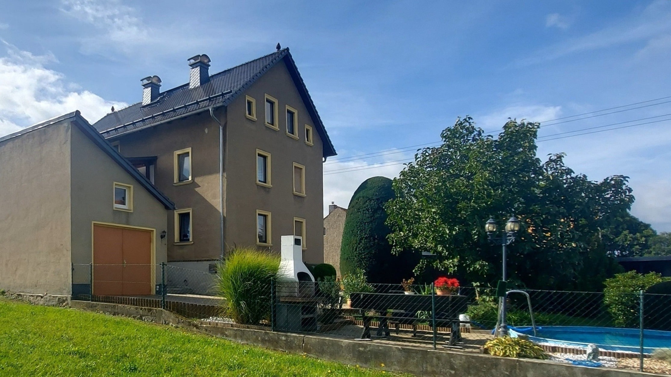 Mehrfamilienhaus zum Kauf 310.000 € 8 Zimmer 215 m²<br/>Wohnfläche 670 m²<br/>Grundstück Ebendörfel Großpostwitz 02692