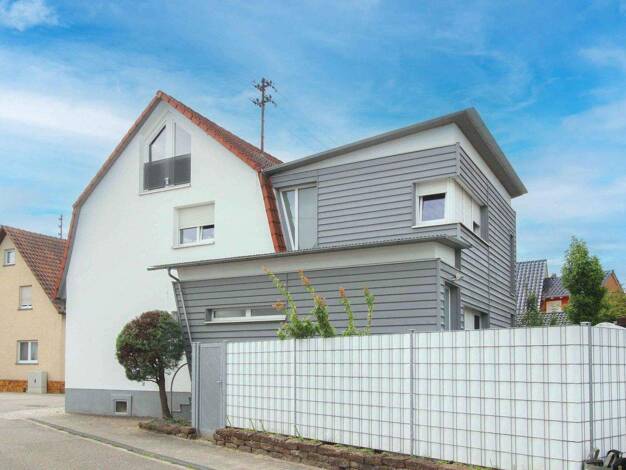 Mehrfamilienhaus zum Kauf als Kapitalanlage geeignet 519.000 € 7 Zimmer 185 m² 409,2 m² Grundstück Neudorf Graben-Neudorf 76676