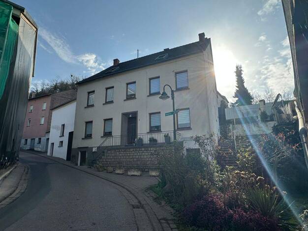 Haus zum Kauf 399.000 € 6 Zimmer Bergstraße Rehlingen Rehlingen-Siersburg 66780