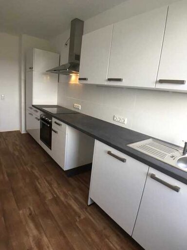 Wohnung zur Miete 700 € 5 Zimmer 148 m² frei ab sofort Salvatorweg Dellviertel Duisburg 47051