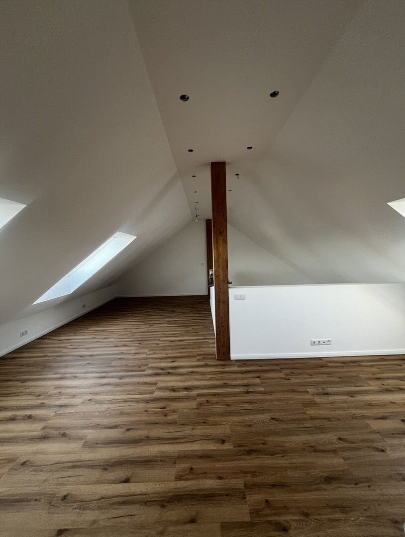 Maisonette zur Miete 1.500 € 3 Zimmer 110 m²<br/>Wohnfläche 3.<br/>Geschoss 01.02.2025<br/>Verfügbarkeit Viersener Straße 72 Am Wasserturm Mönchengladbach 41061