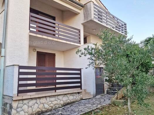 Einfamilienhaus zum Kauf 685.000 € 8 Zimmer 197 m² Omisalj 51513
