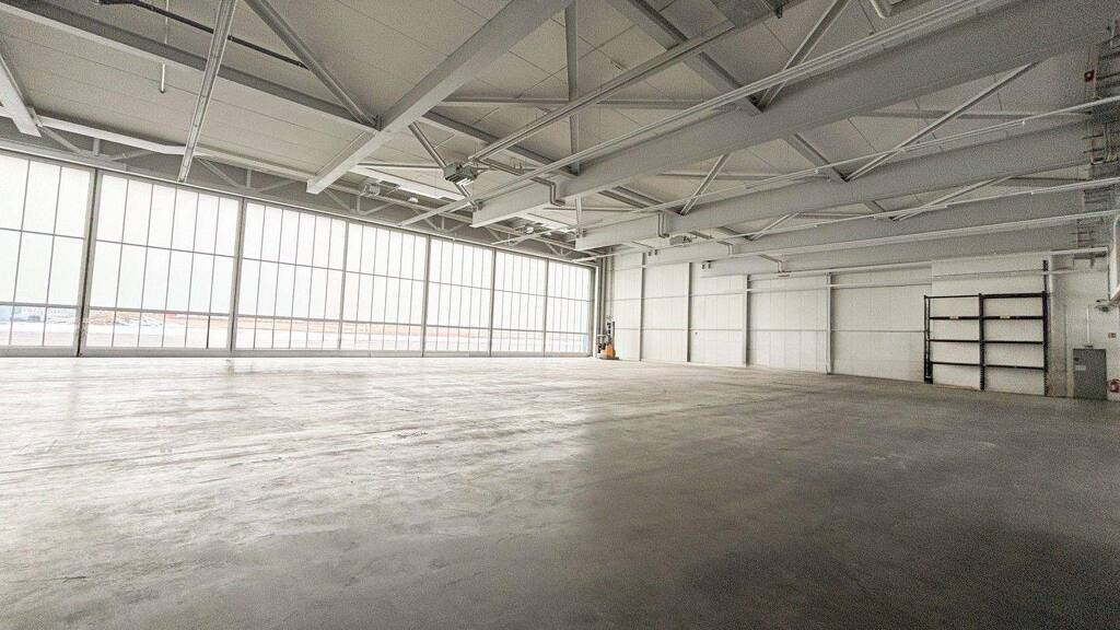 Lagerhalle zur Miete provisionsfrei 2.000 m² Lagerfläche Take-Off Gewerbepark 84 Neuhausen Neuhausen ob Eck 78579