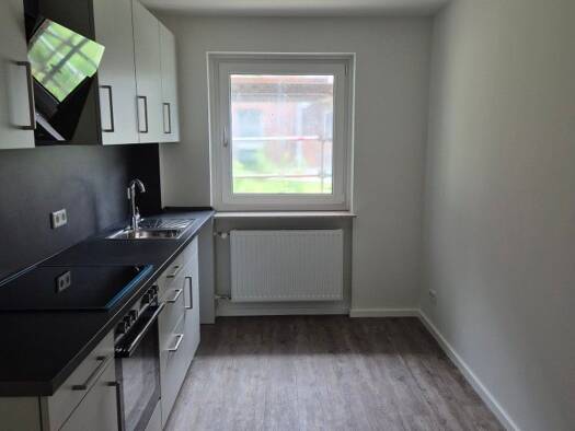 Wohnung zur Miete nur mit Wohnberechtigungsschein 512 € 4 Zimmer 76,9 m² 1. Geschoss frei ab 01.08.2026 Domstag 46 Eckernförde 24340