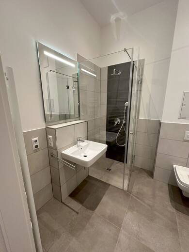 Wohnung zur Miete 419 € 1 Zimmer 46,7 m² 1. Geschoss frei ab 01.07.2025 Bismarckstraße 37 Rochlitz Rochlitz 09306