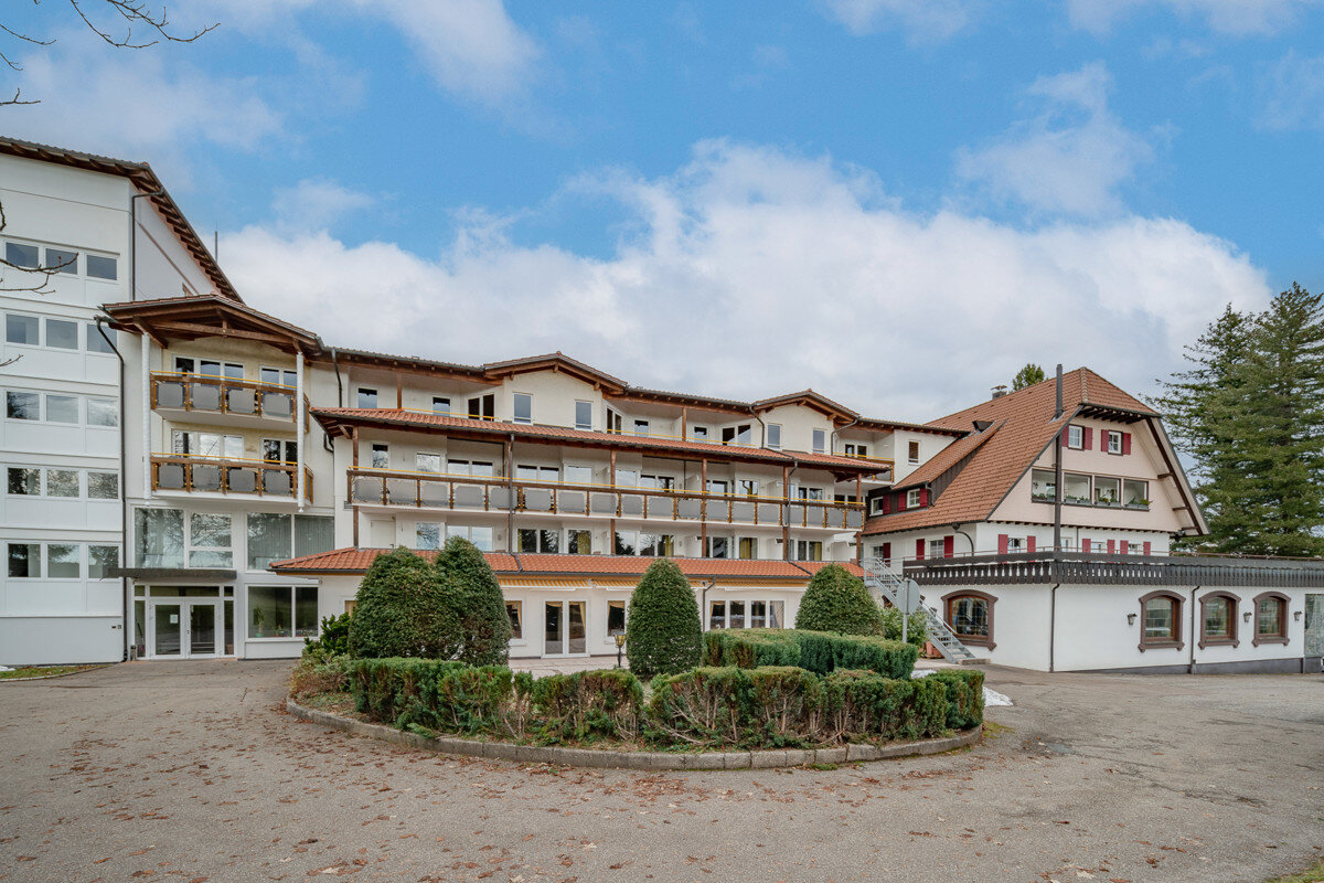 Hotel zum Kauf 3.400.000 € 41 Zimmer 11.000 m²<br/>Grundstück Besenfeld Seewald Besenfeld 72297