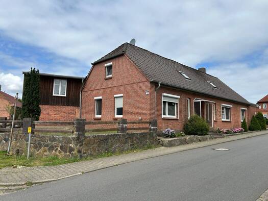 Haus zum Kauf 259.000 € 8 Zimmer 200 m² 687 m² Grundstück Hanstedt 29582