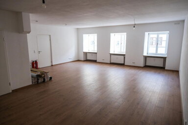 Wohnung zur Miete 1.250 € 4 Zimmer 106 m² 1. Geschoss frei ab 01.01.2025 Hauptstrasse 3 Trostberg Trostberg 83308