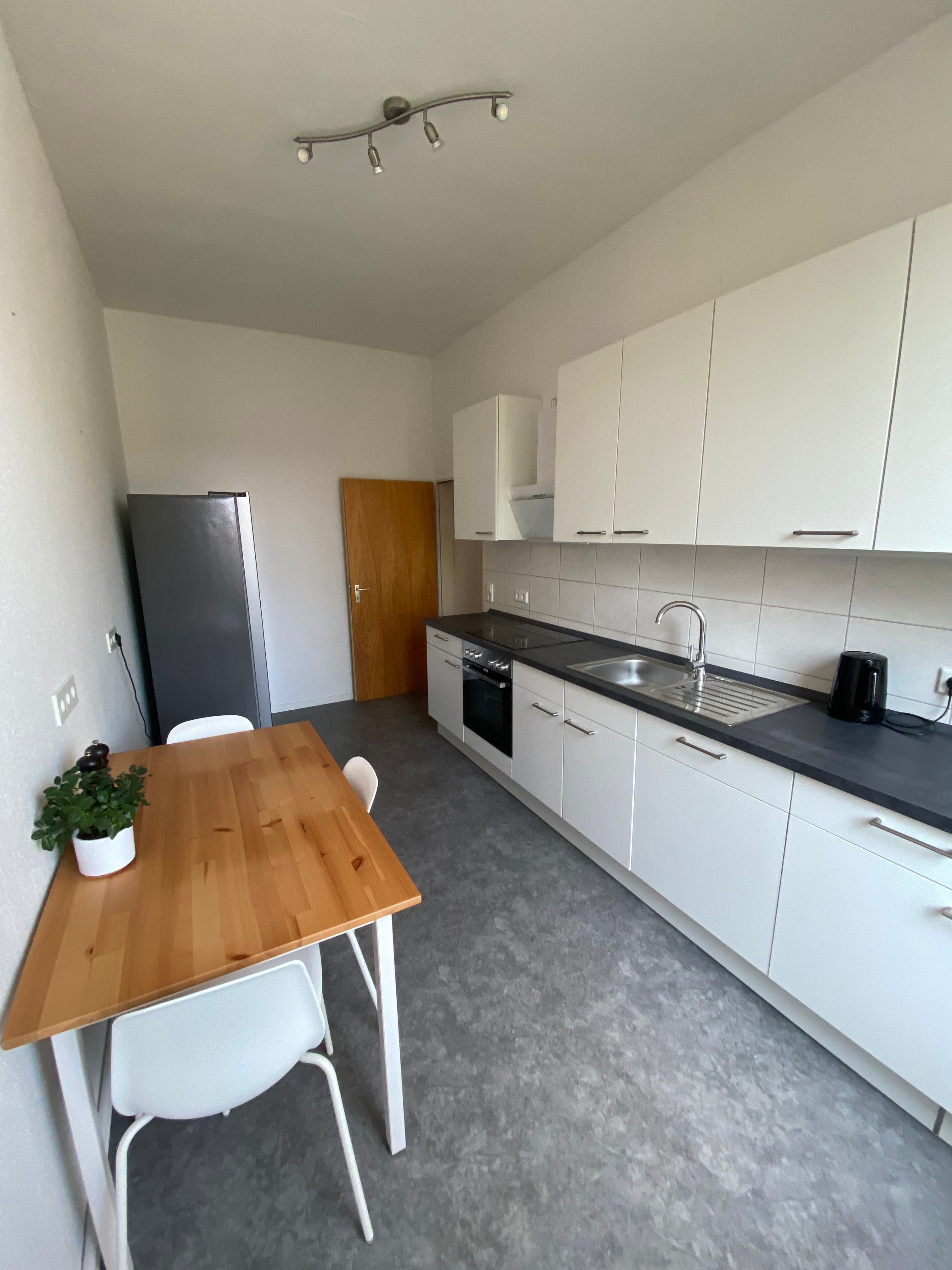 Wohnung zur Miete 728 € 3 Zimmer 87 m²<br/>Wohnfläche Wilhelmitor - Süd Braunschweig 38118